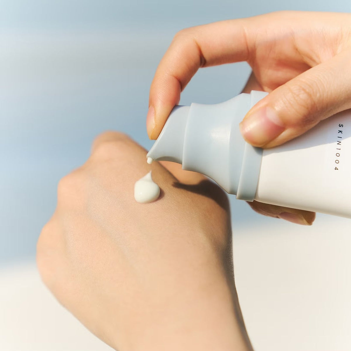 SKIN1004SKIN1004 Madagascar Centella Hyalu-Cica Water-Fit Sun Serum SPF50 50mlSkinShop