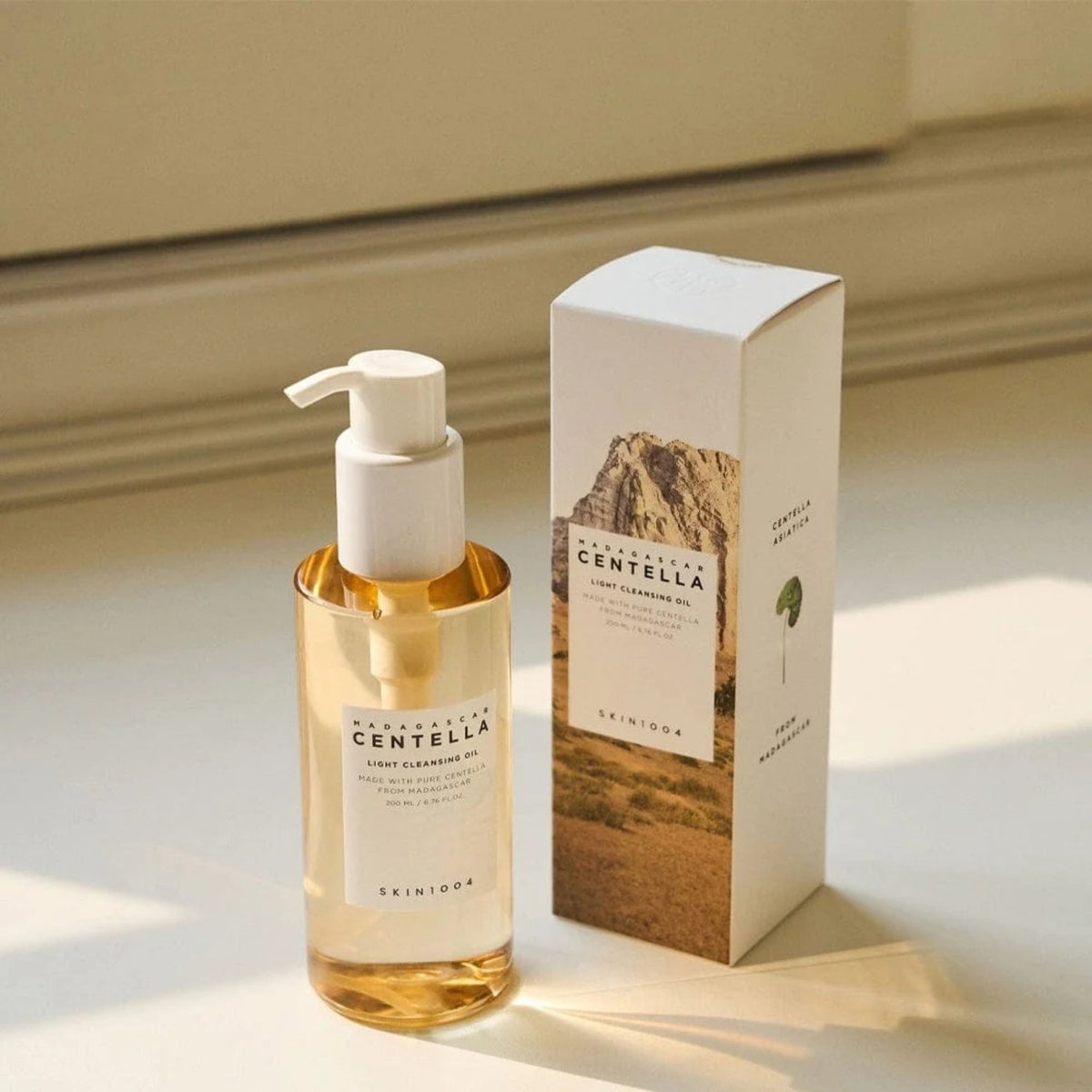 SKIN1004SKIN1004 Madagascar Centella Light Cleansing Oil 200mlSkinShop