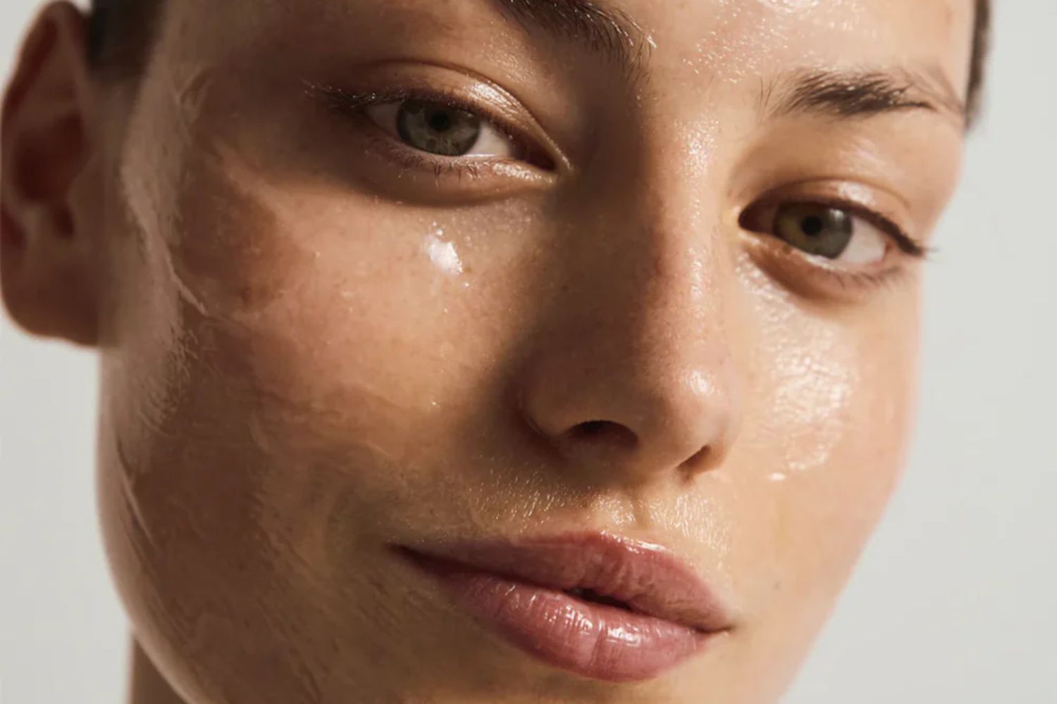 Skin Flooding: What It Is and How to Do It for Hydrated, Glowing Skin - SkinShop