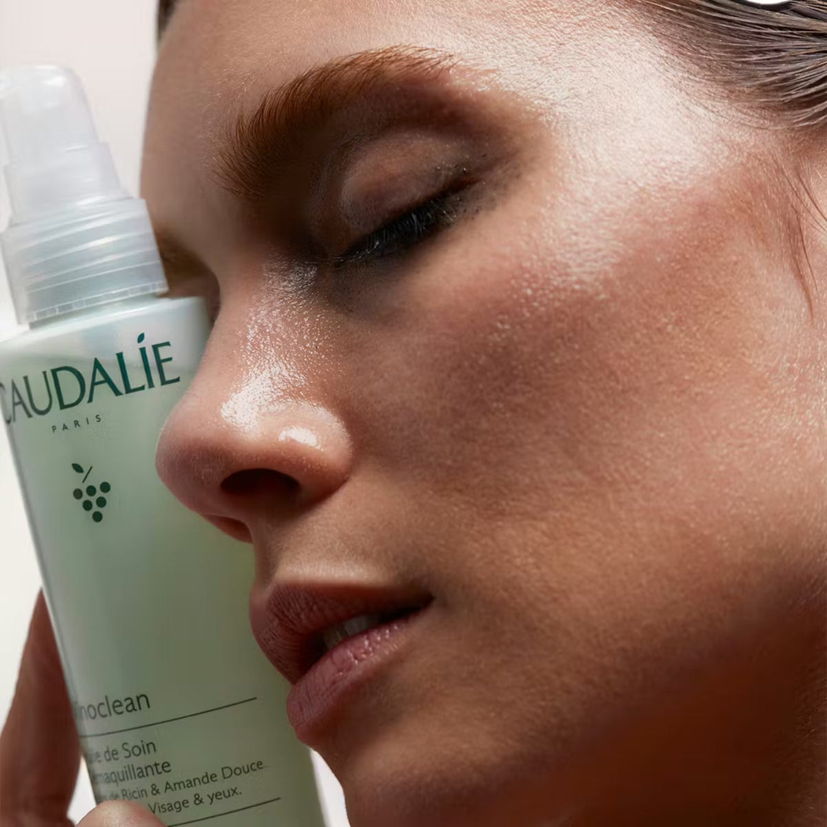 CaudalieCaudalie Vinoclean Makeup Removing Cleansing Oil 150mlSkinShop